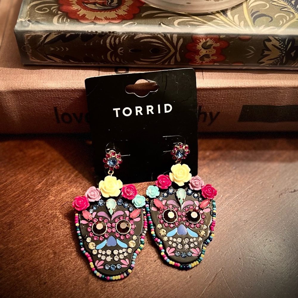 Torrid sugar skull earrings! NWT
